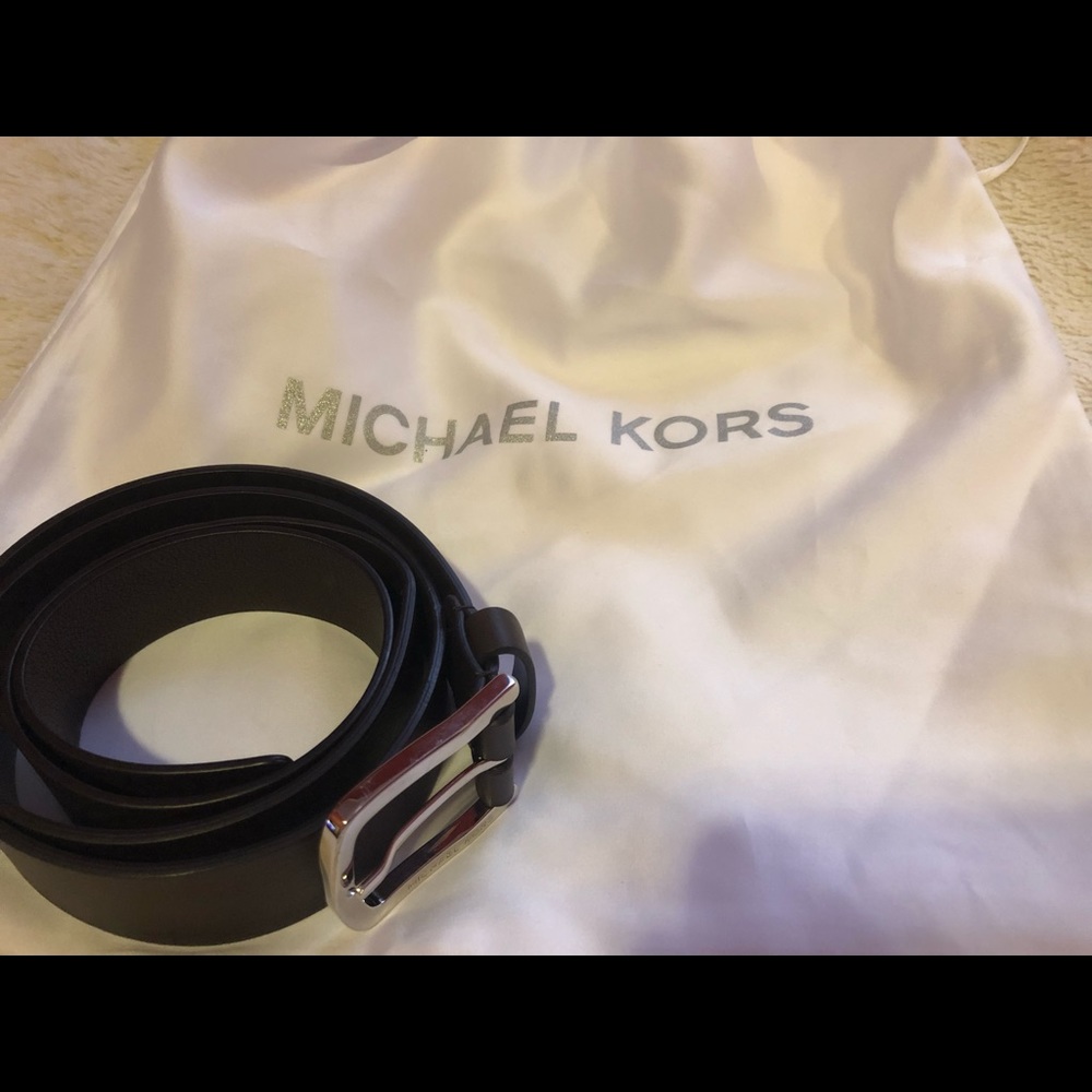 Michael kors leather loop belt
